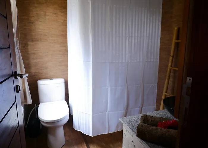 Casa Buyan - Cozy 2br Near ロッジ